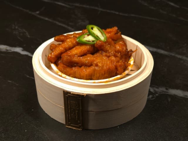 Steamed Chicken Feet